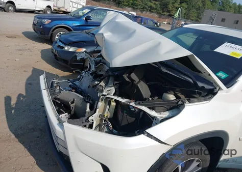 2018 Toyota Highlander Xle z USA, uszkodzony, nr VIN 5TDJZRFH5JS554046